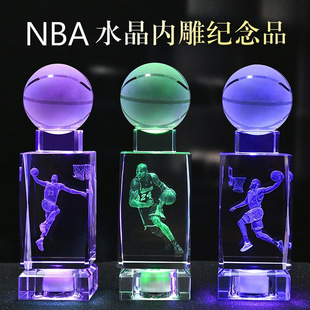 发光NBA科比篮球明星手办 水晶篮球送兄弟男友同事生日礼物