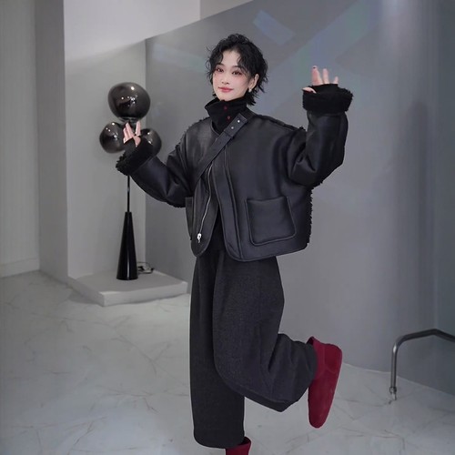 两面穿皮毛一体羊羔绒外套女