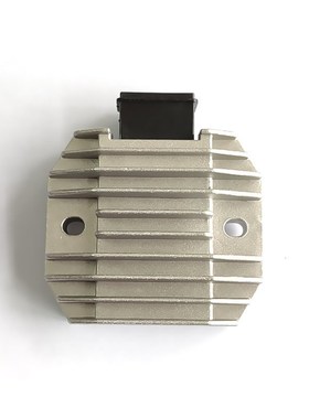 摩托车电器 适用 雅马哈XV250 WH11D0T 佳御110 GFM整流器 稳压器