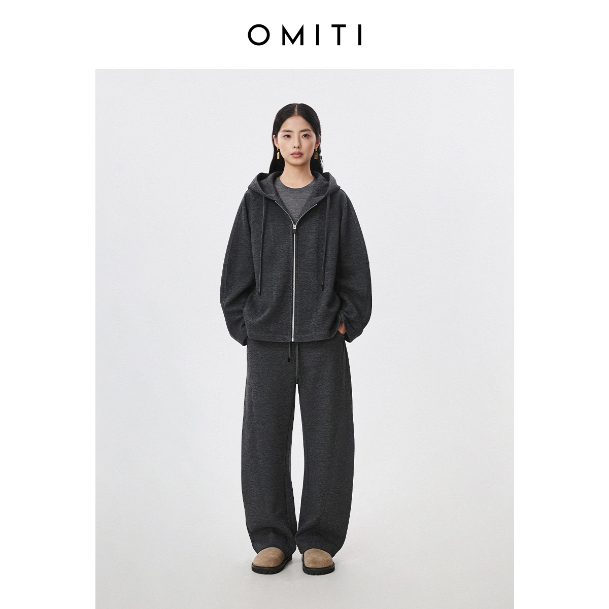 松弛感廓形初剪羊毛卫衣外套女