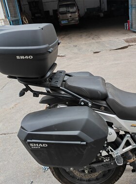 适用于赛科龙RX401夏德三箱SR400GY-2C边箱架改装配件Z尾箱后备箱