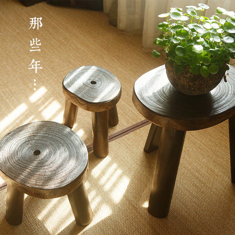 W8实木小凳子阳台小茶凳子圆凳A复古矮凳子坐凳家用时尚三脚腿花