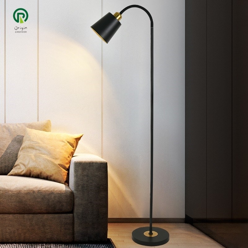 轻奢落地灯客厅卧室书房立式沙发灯小房间简约护眼遥控语音北之满