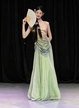 青玉恋古典舞演出服盈盈芙蓉语新款表演服青衫烟雨客民族舞舞蹈服