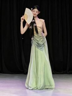 青玉恋古典舞演出服盈盈芙蓉语新款表演服青衫烟雨客民族舞舞蹈服