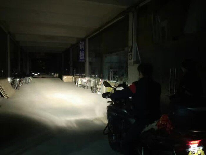 三代目新劲战 SMiAX155 GTR125 BWS125改装LED大灯 超亮透镜灯泡