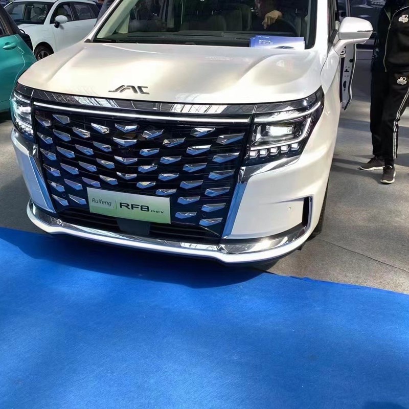 江淮瑞丰Rf8小桌车多功能RCf8可折叠小桌后餐桌无线充电