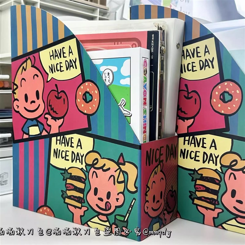 新品美式复古漫画风纸质书立卡通桌面书籍收纳架立V式文件夹整理图片
