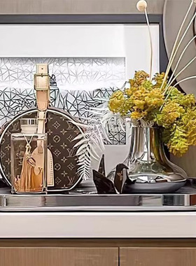 现代简约样板房入门玄关柜台组合饰品摆件香薰花艺装饰画道具陈设