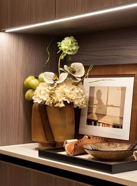 现代简约样板间入户玄关琉璃花器花艺高级感软装摆件桌面饰品装饰