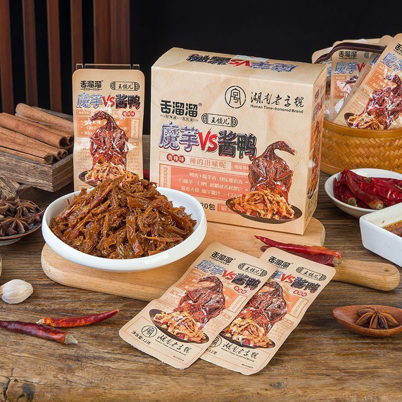 舌溜溜魔芋酱板鸭湖南特产香辣碎碎鸭肉零食辣条下酒下饭休闲小吃
