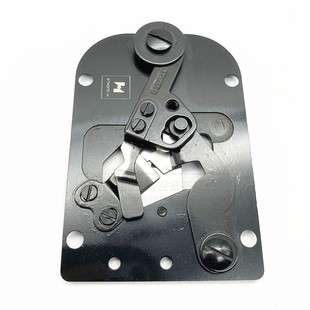 强信牌781平头锁眼机剪底线B2401 D771OAO锁扣眼小针板动定刀组件