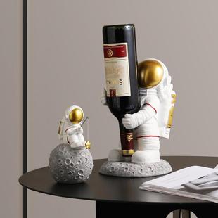 创意宇航员小摆件太空人北欧电视柜玄关桌面红酒架酒柜装 饰品礼物