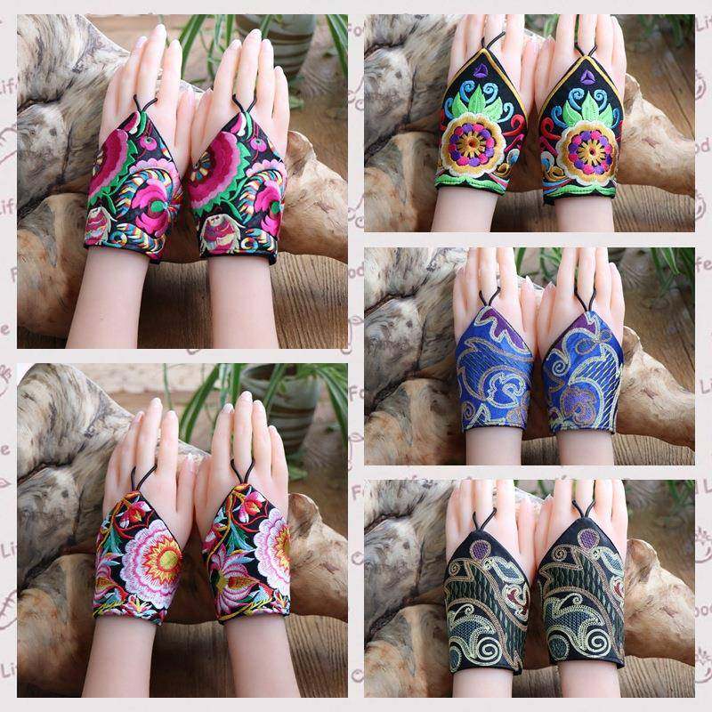 爆款云南民族风三角绣花手套民族饰品舞蹈配饰绣花护腕棉麻配饰,饰品/流行首饰/时尚饰品新,手链,淘宝优惠券,粉丝福利购,淘宝优惠卷