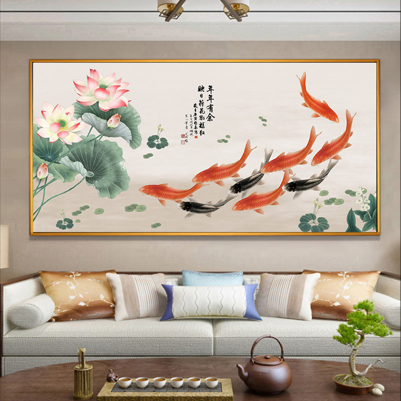 网红中式沙发背景墙装饰画餐厅客A厅壁画荷花九鱼图招财沙发后面