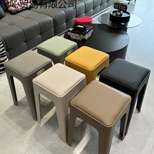 塑料凳子软包加厚家用可叠放客厅简约板凳久坐舒服商用餐椅子