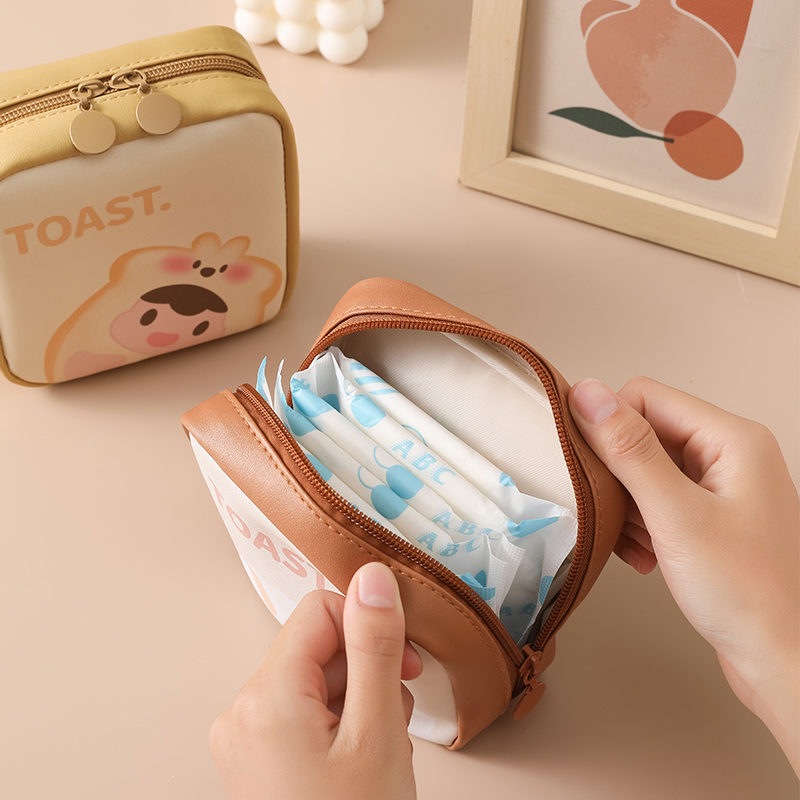 BM广东防水卡通隔层化妆包