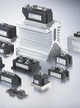 全新原装 RUITAI CD293 400V 680UF 变频器 电焊机 牛角电解电容