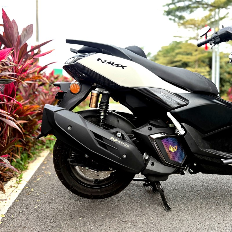 适用20-25款NMAX155/NVX(AERHOX)天鹰TS150改装排气罩
