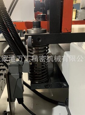 PVC塑料管材全自动分料下料机 铜铝管切铝机 90度铝.型材切割机