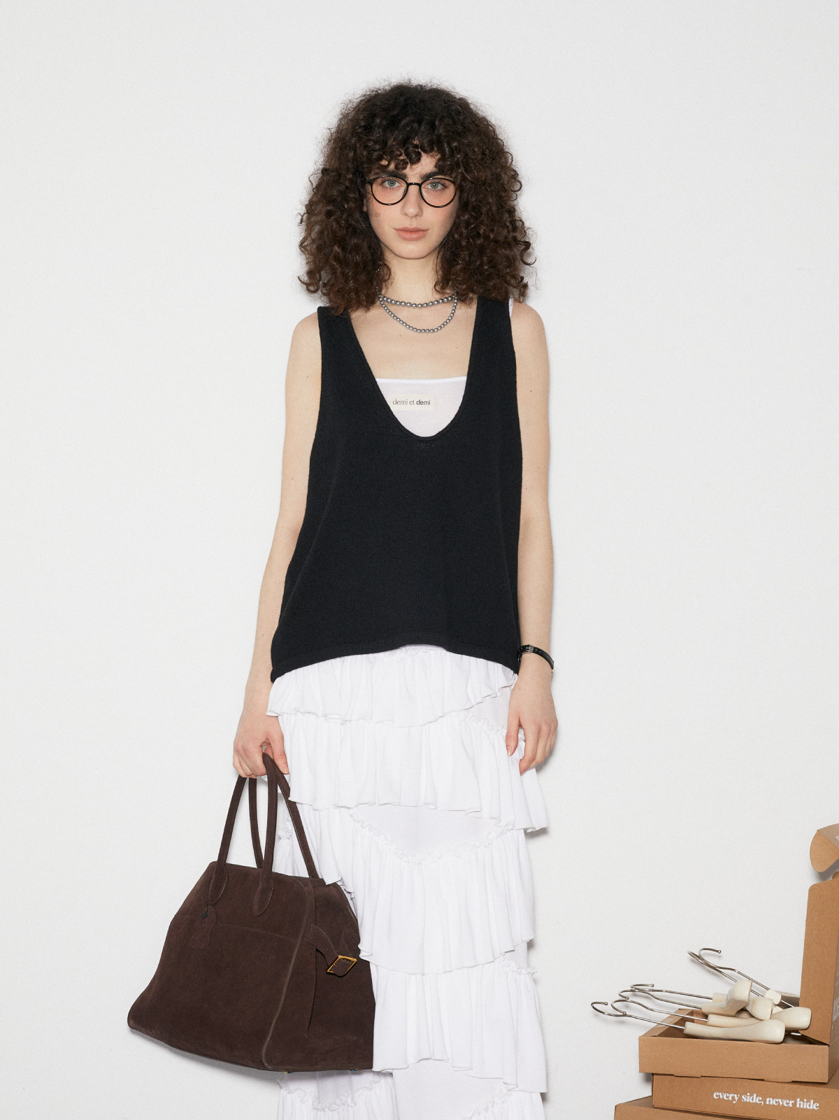 demi et demi&ldquo;Go Outside&rdquo;休闲百搭经典黑色无袖针织背心马甲