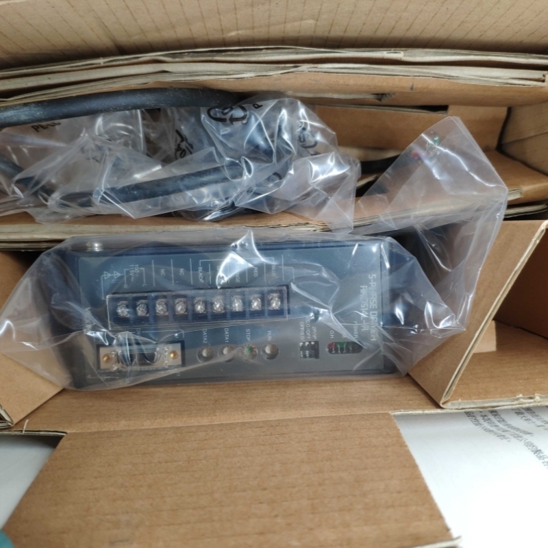 议价RK564AA正品原包装VEXTA东方电机PK564AW+驱动器AKD514L-A