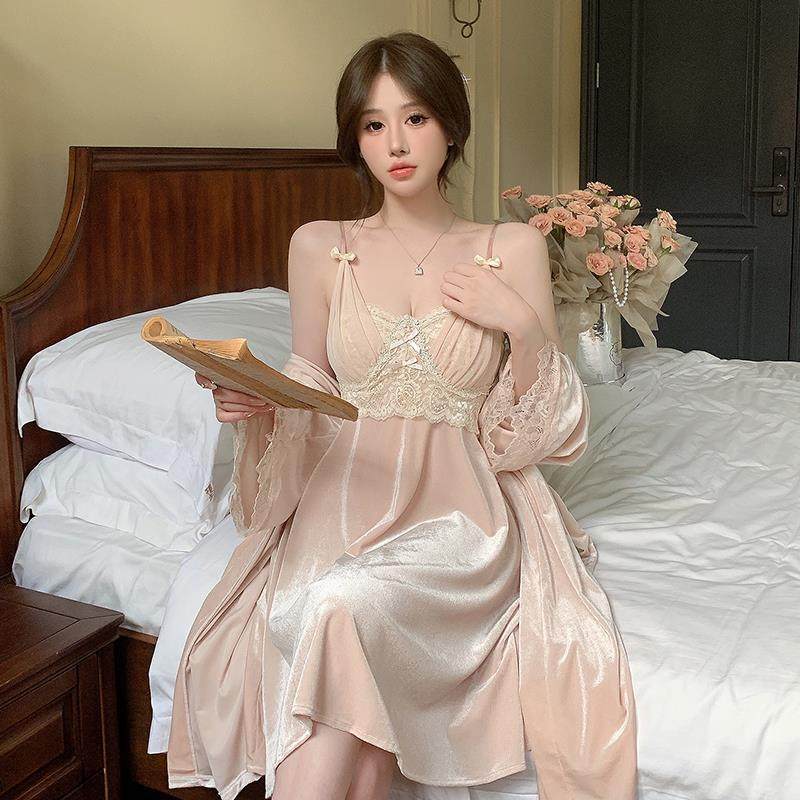 金丝绒睡衣女性感吊带睡裙睡袍长袖两件套秋冬季带胸垫家居服