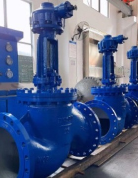 J541Y-64C 高温伞齿轮截止阀 J541Y 铸钢法兰截止阀 DN300