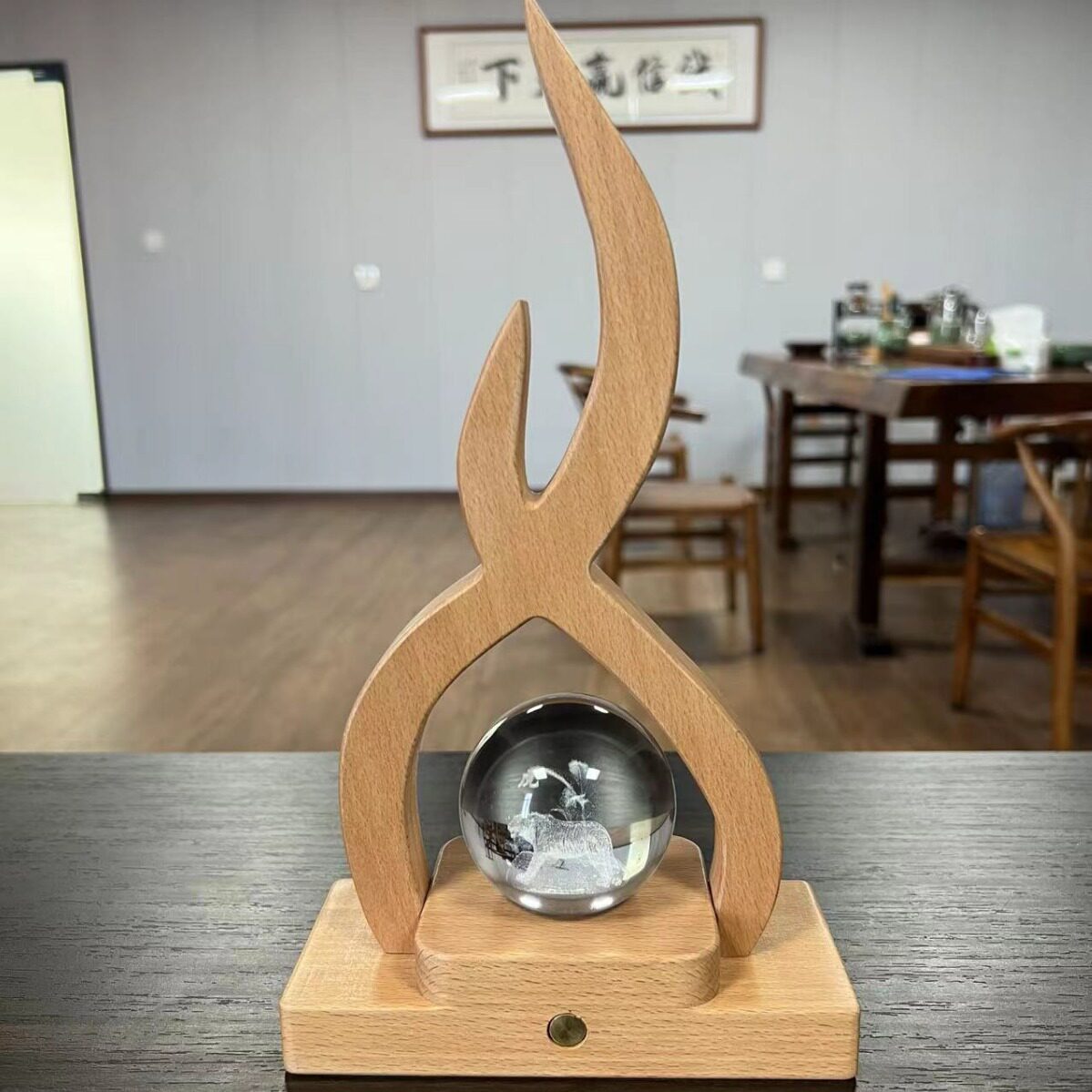 创意发光摆件底座客厅家居酒柜玄关桌面摆件高级装饰触摸开关可充