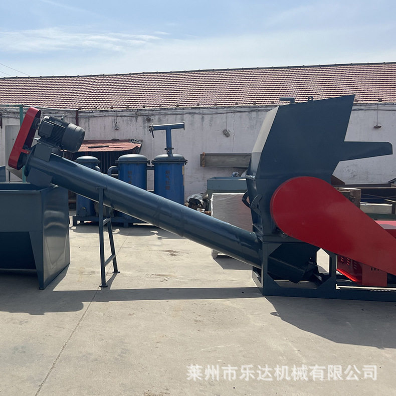 销售全套塑料瓶破碎机全自动立式强力塑料托盘管道粉碎机量大质优