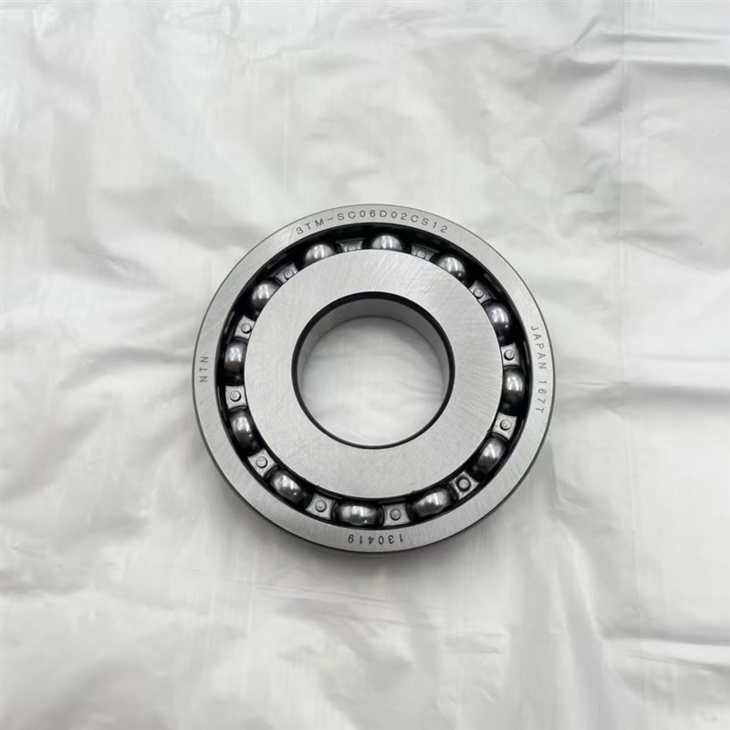 SC06D02CS12       AB44078S01 尺寸32X76X14Wmm 变速箱轴承