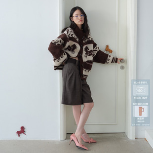 AK12801575 AVVENN马年主题花型费尔岛针织开衫 小竹马胶囊