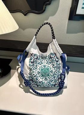 高圆圆斜挎包ballchain包包环保袋尼龙单肩包女小众帆布包斜挂包