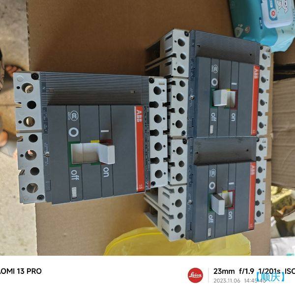 【顺庆】拆机ABB塑料壳断路器，型号:S3N 4P 160A 如图所【议价】