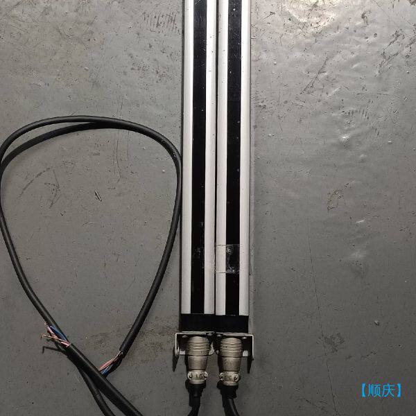 【顺庆】欧姆龙安全光栅F3W-C084，剪线拆机功能包好，成色如图，