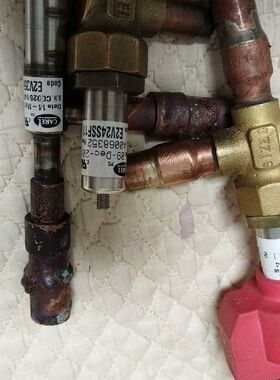 【顺庆】拆机件卡乐电子膨胀阀 E2V35SSM11，E2V24SSF【议价】