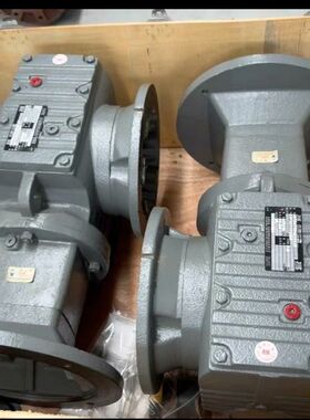 【顺庆】全新原厂原箱减速机JRTSAF77AM132/B/M6转速1【议价】