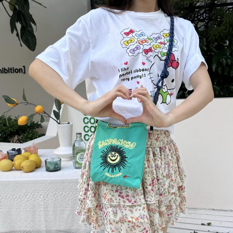 3月新款网红迷你斜挎包包女小号包ballchain斜挂包购物袋刺绣