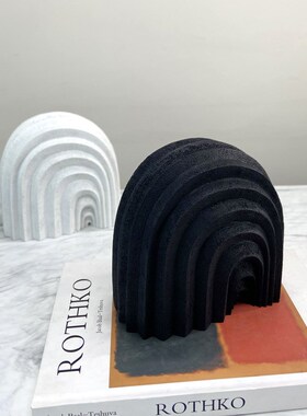 简约现代黑白树脂线条q摆件几何拱门摆设样板间客厅桌面装饰品