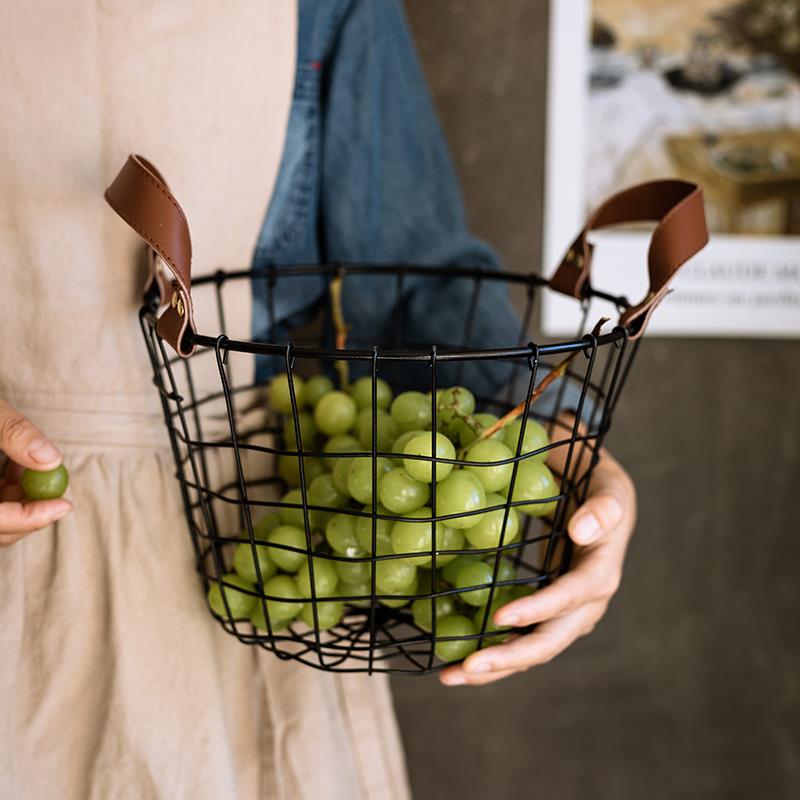YC日式复古手工编织皮革提手铁艺水果鸡蛋杂物收纳筐储物篮置物篮
