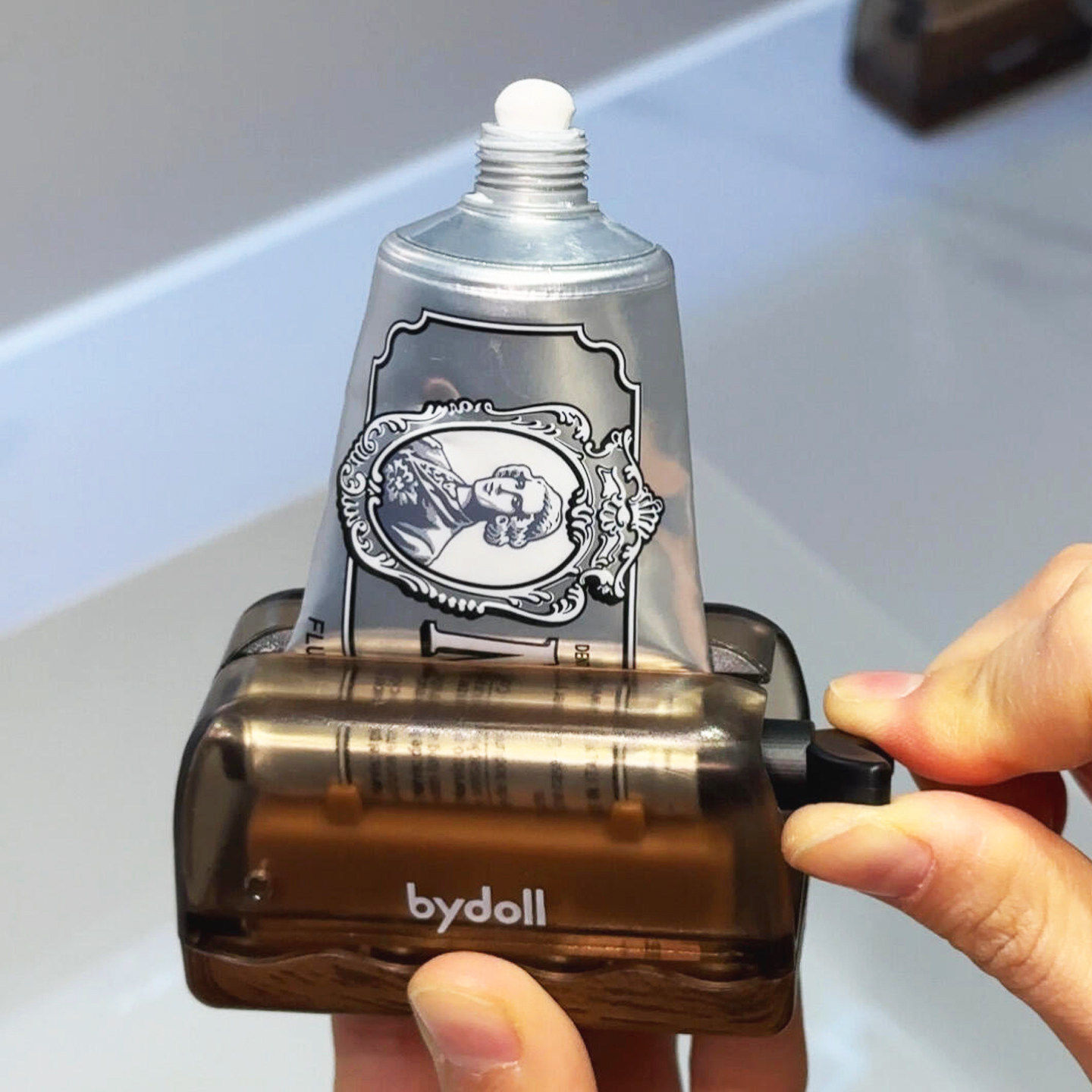 懒人挤牙膏化妆室洗面奶护手霜手动儿童牙膏挤压器试用包卷压,家庭/个人清洁工具,挤牙膏器,淘宝优惠券,粉丝福利购,淘宝优惠卷