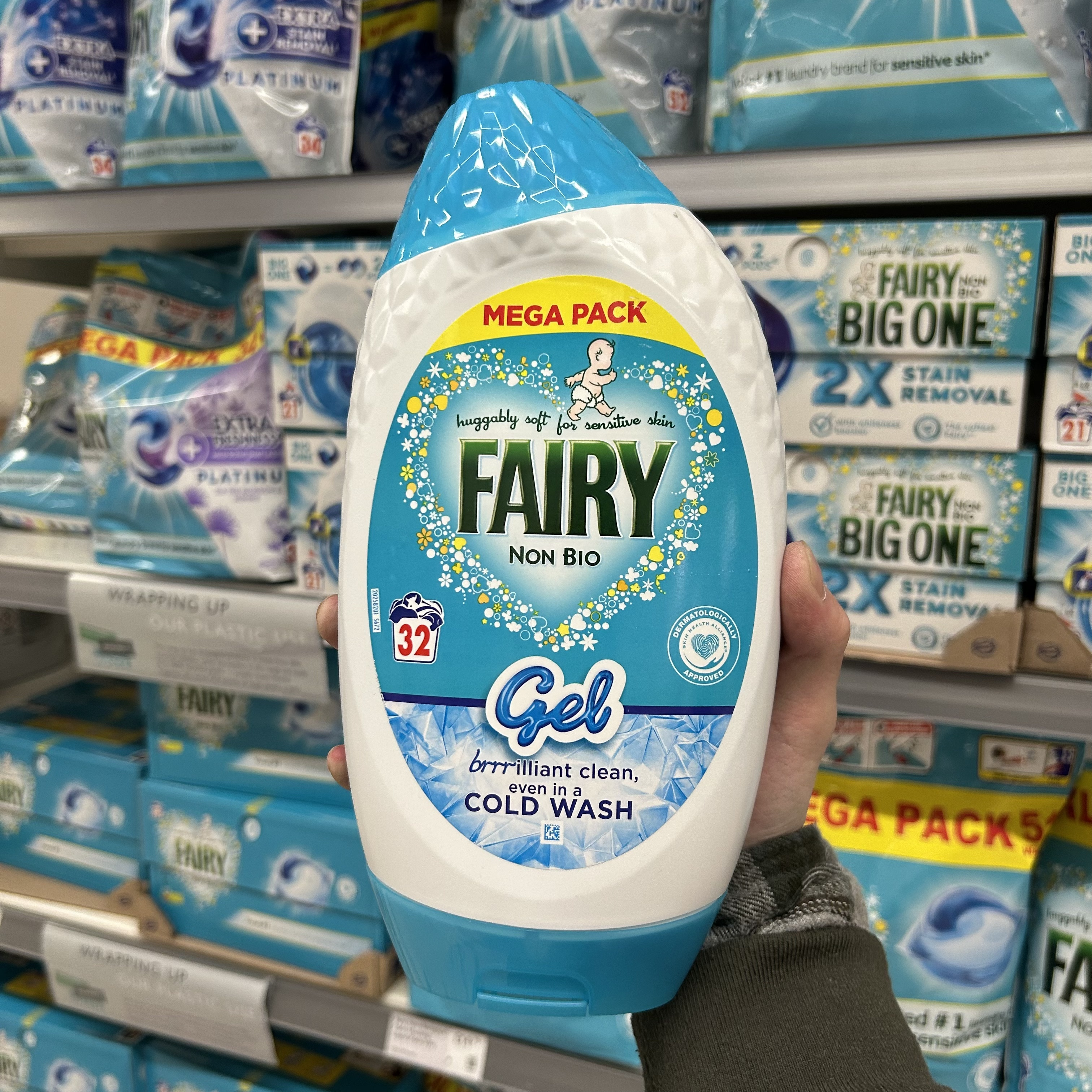 英国进口Fairy非生物抗敏洗衣液洗衣啫喱婴幼宝宝内衣敏感肌适用