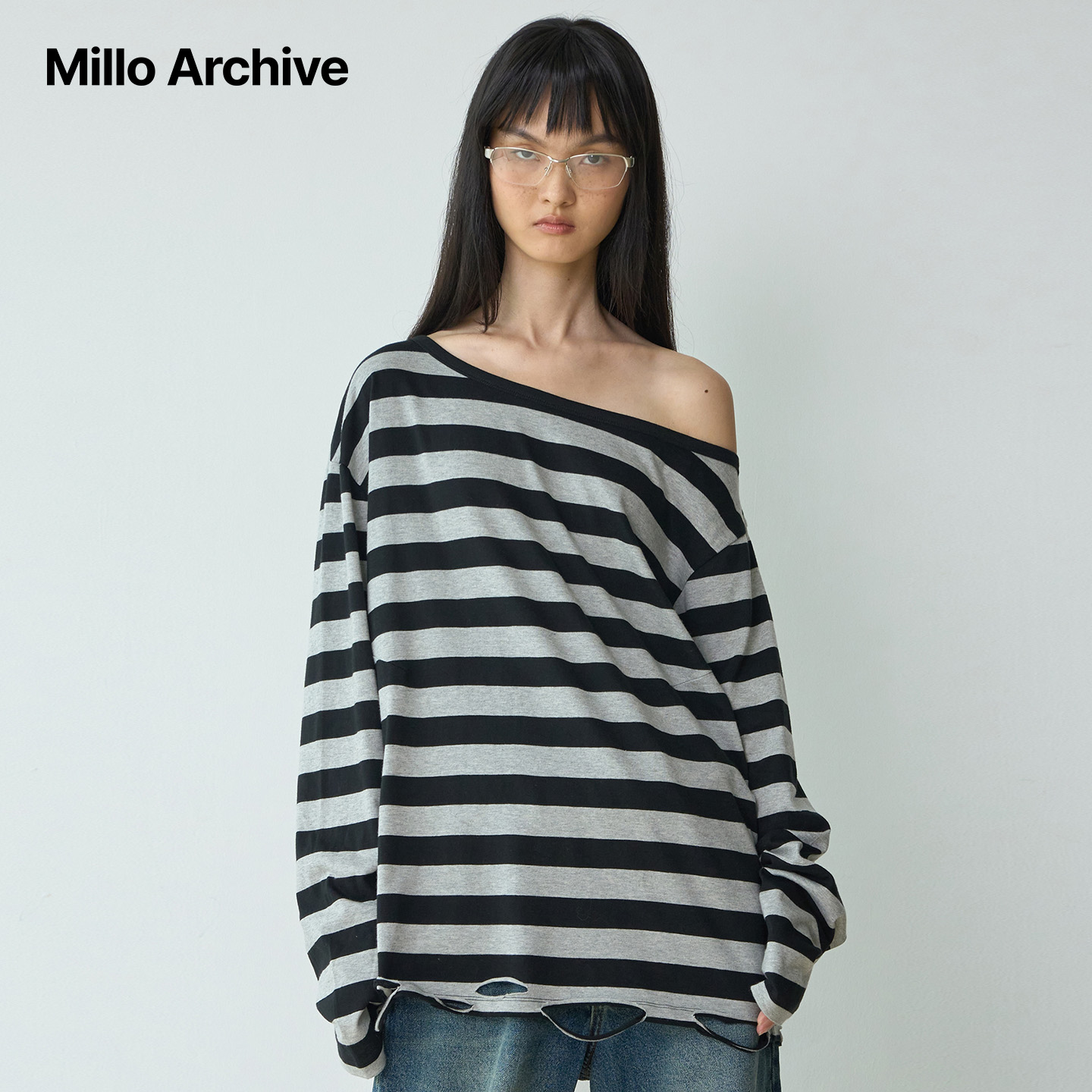 Millo Archive25冬款斜肩条纹长袖T恤女宽松露肩上衣慵懒风设计感