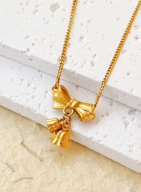 在逃公主蝴蝶结铃兰花项链女18k金色高级设计感女款锁骨链不掉色
