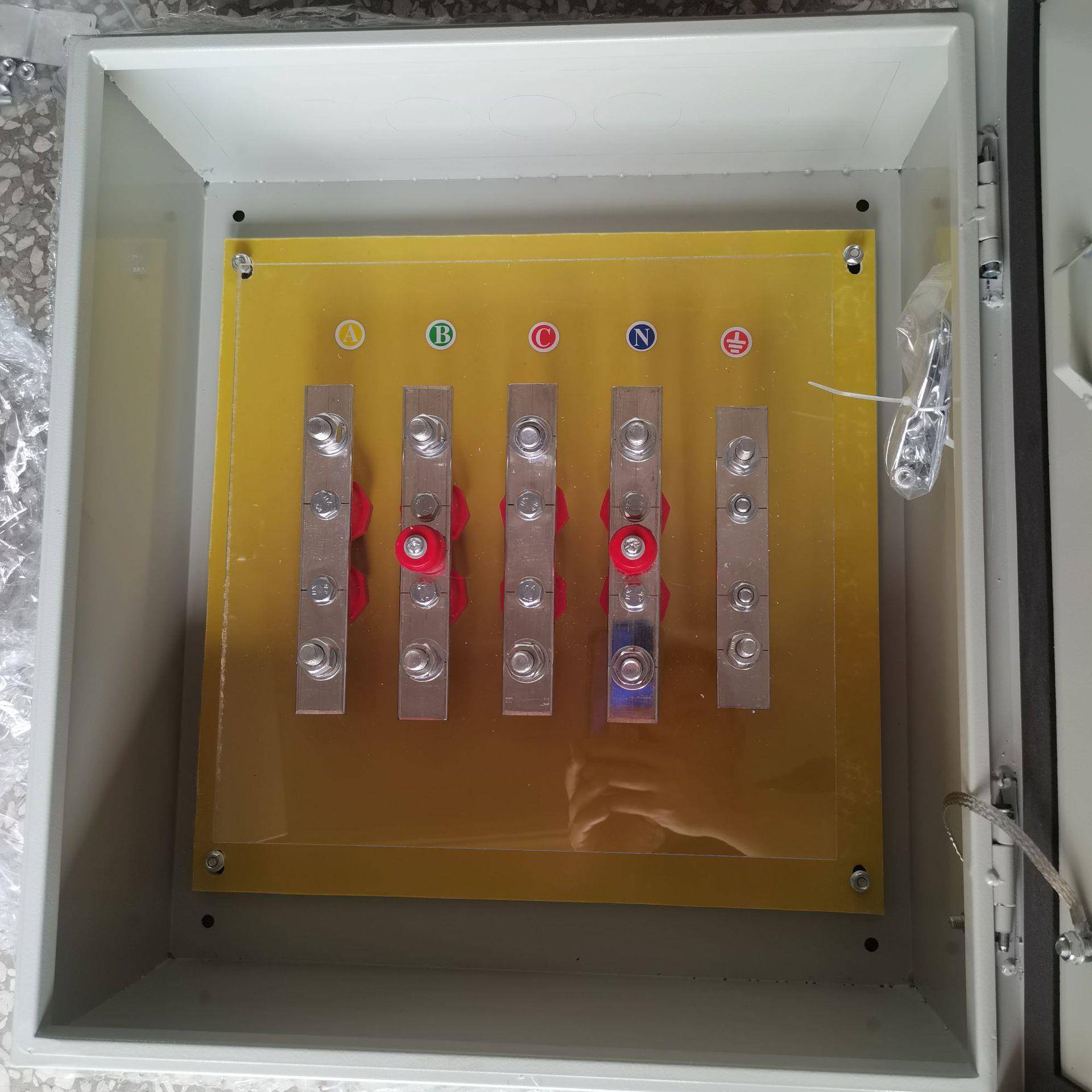 梯接配电箱挂墙电缆分支铜排连接T接配电箱低压动力成套t接配电