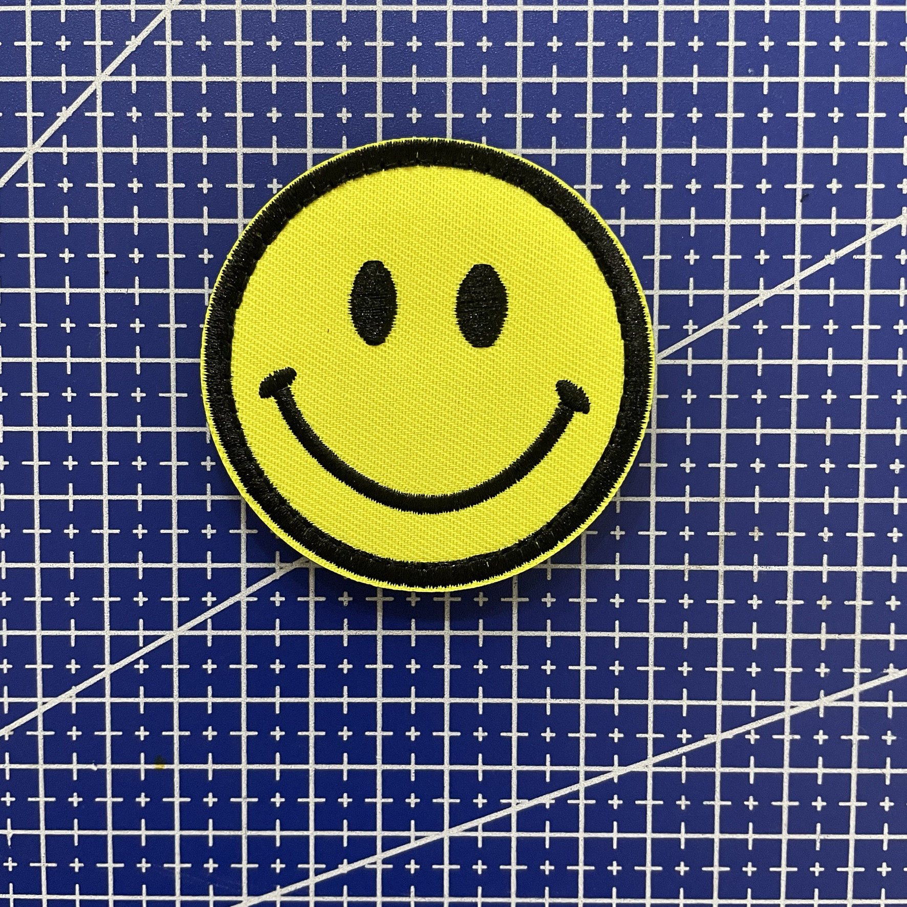 刺绣笑脸魔术贴章 积极微笑士气章 DIY装饰个性背包贴布贴衣贴,户外/登山/野营/旅行用品,勋章/臂章/肩章/纪念章,淘宝优惠券,粉丝福利购,淘宝优惠卷