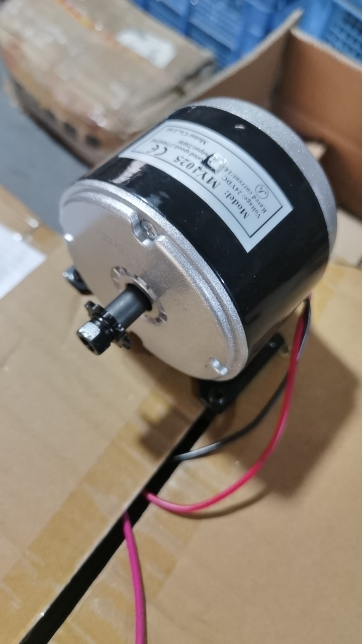 批发电动滑板车电机高速自行车改装配件25H滑板机械马达12V250W