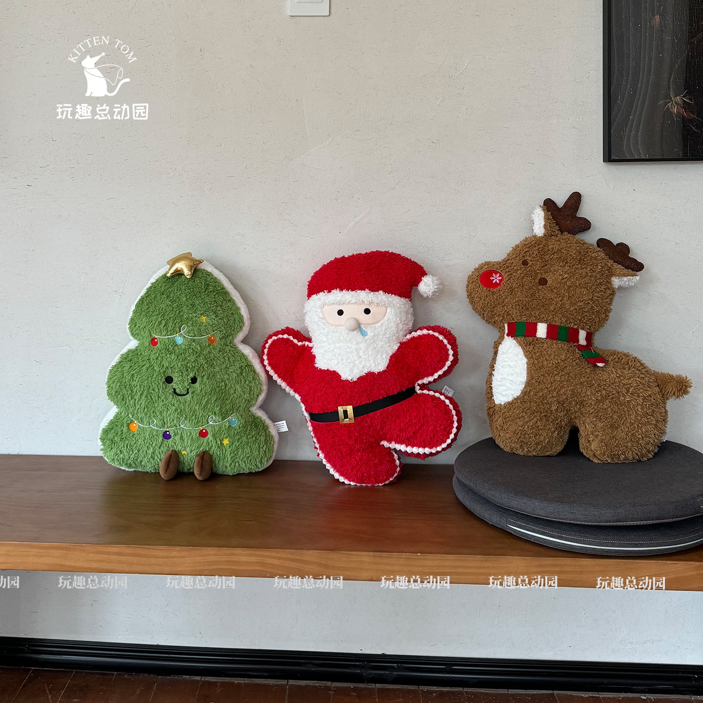 圣诞节日抱枕毛绒玩具