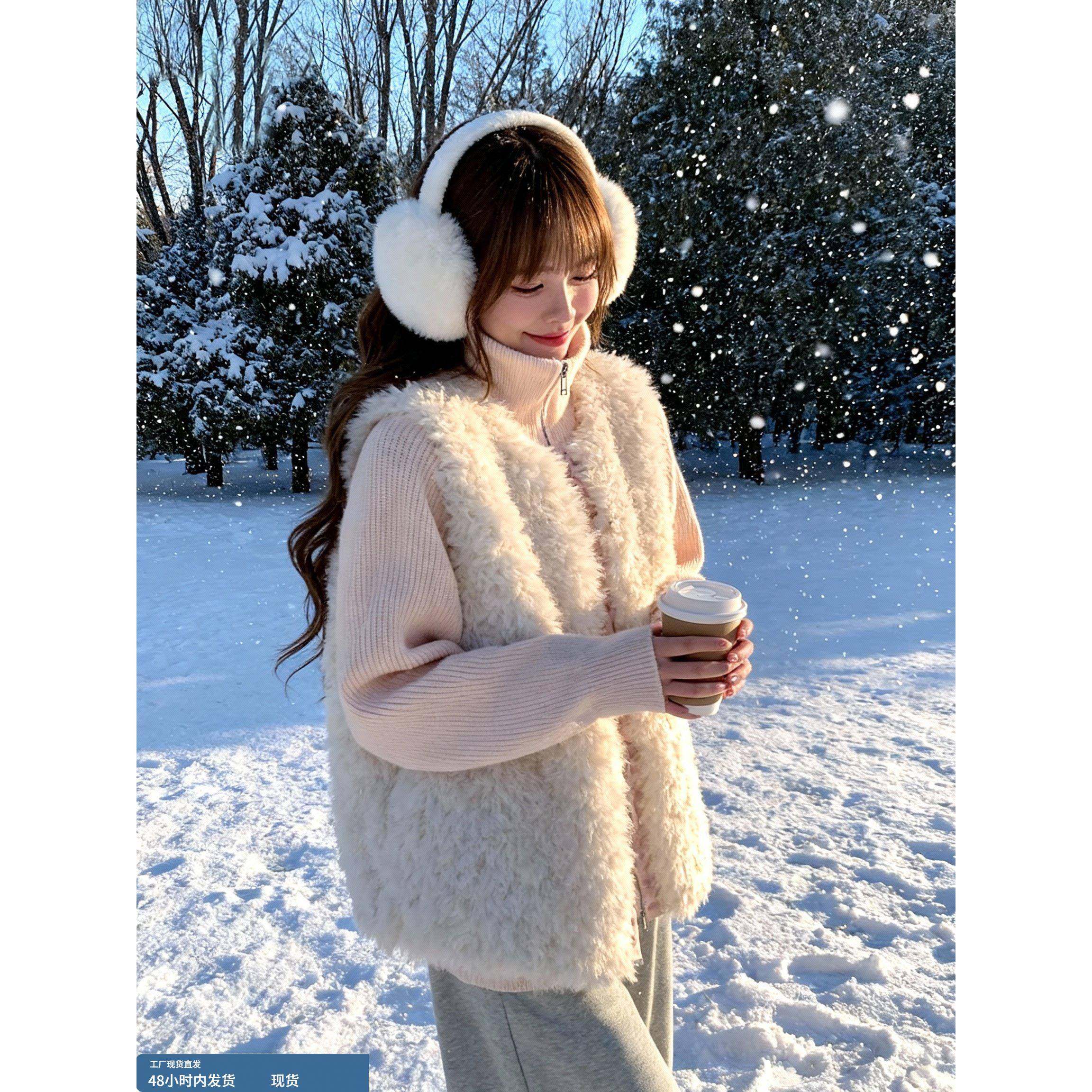 奶白色毛绒绒外套女秋冬韩系皮毛一体麂皮绒宽松马甲毛衣两件套装