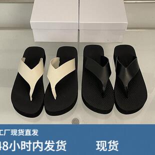 厚底夹脚夹板人字拖凉拖鞋女外穿夏2026新款巨好看不累脚沙滩凉鞋
